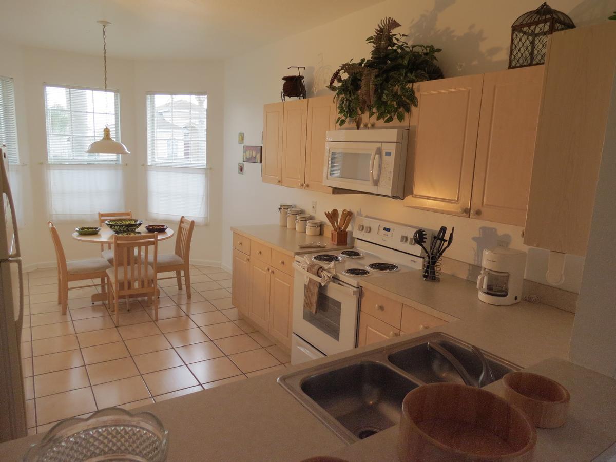 4 Bedroom Formosa Area Home Орландо Екстериор снимка